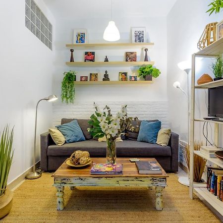 شقة Stylish Loft At Chueca'S Heart مدريد المظهر الخارجي الصورة