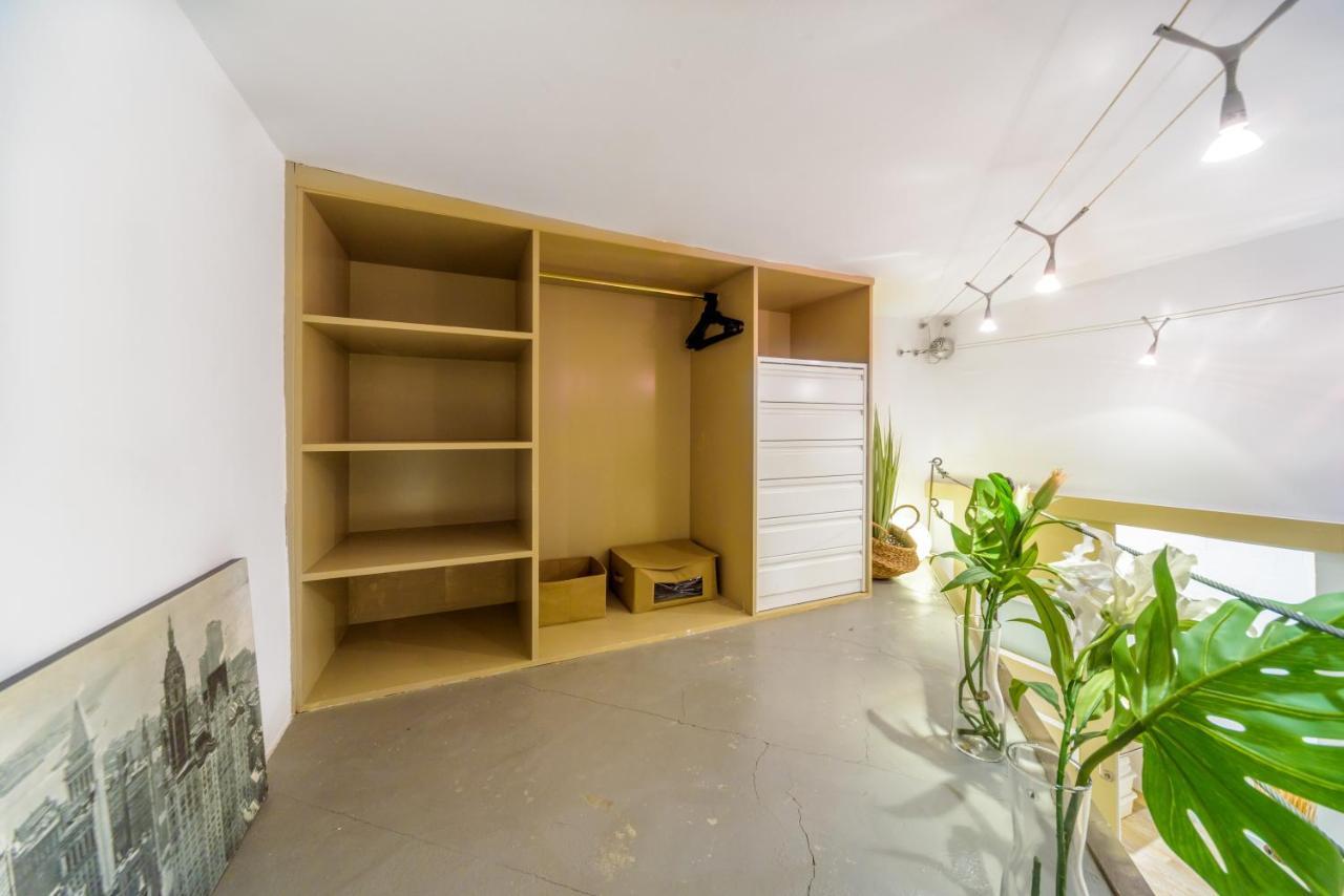شقة Stylish Loft At Chueca'S Heart مدريد المظهر الخارجي الصورة