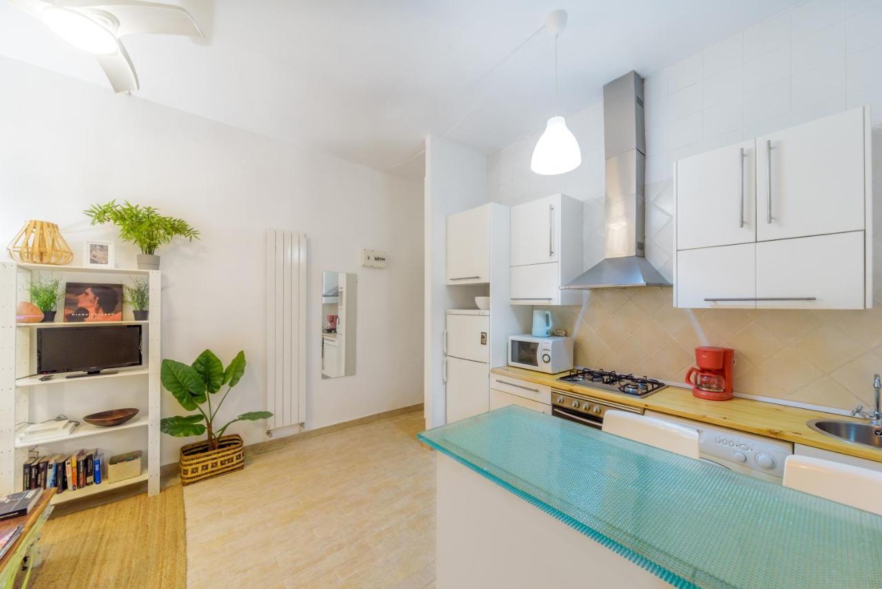 شقة Stylish Loft At Chueca'S Heart مدريد المظهر الخارجي الصورة