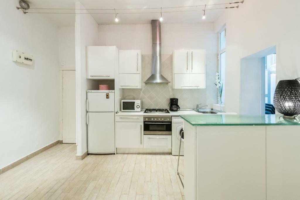 شقة Stylish Loft At Chueca'S Heart مدريد المظهر الخارجي الصورة